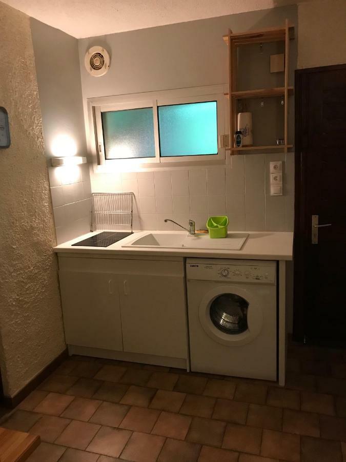 Residence Courbet Meylouga كوتيريه المظهر الخارجي الصورة